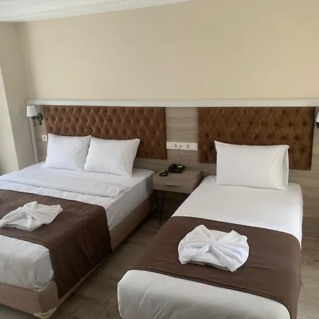 Luna Taksim Aparthotel 3*