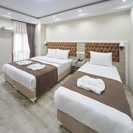 アパートホテル Luna Taksim 3*