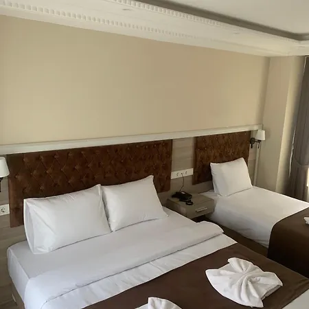 Luna Taksim