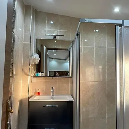 Luna Taksim 아파트호텔 3*
