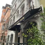 Luna Taksim