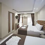Luna Taksim